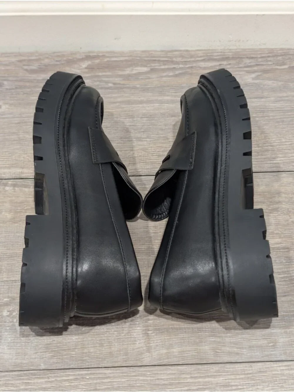 American Eagle Chunky Lug Loafers Black Women’s Size 8.5 Slip-On Platform Shoe